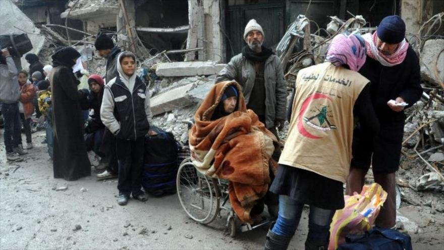 Ofrecen servios médicos a los refugiados palestinos en Al-Yarmuk
