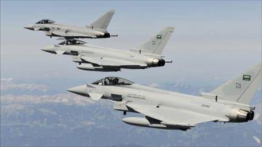 Aviones de combate saudíes sobrevuelan Yemen