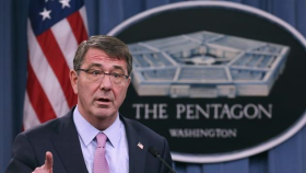 Carter revisa cierre de base aérea de Kandahar