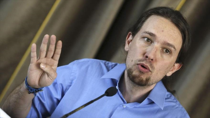 El líder de Podemos y presentador del programa Fort Apache de HispanTV, Pablo Iglesias, en rueda de prensa. 6 de abril de 2015