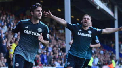 Chelsea vence 1-0 al Queens Park Rangers con un gol de Fábregas