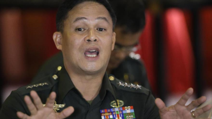 Filipinas advierte sobre "agresividad" de China en aguas en disputa