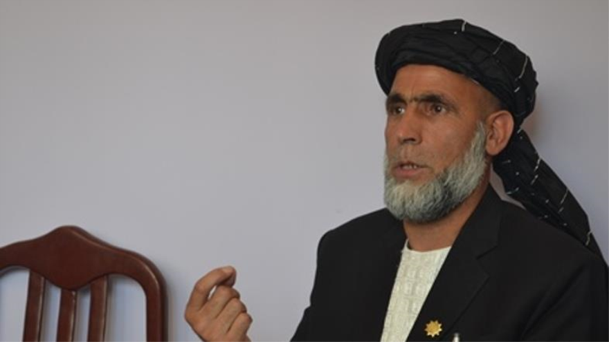 Allah Gul Mujahid, un diputado del Parlamento afgano
