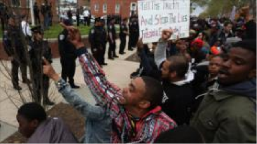 Protestas en Baltimore (noreste de EE.UU.) por la muerte a manos de policías blancos del joven negro Freddie Gray. 23 de abril de 2015