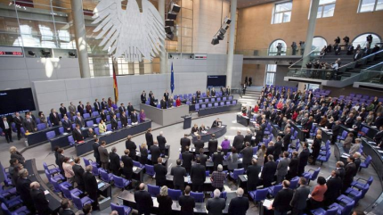 Parlamento alemán llama "genocidio" la masacre de armenios