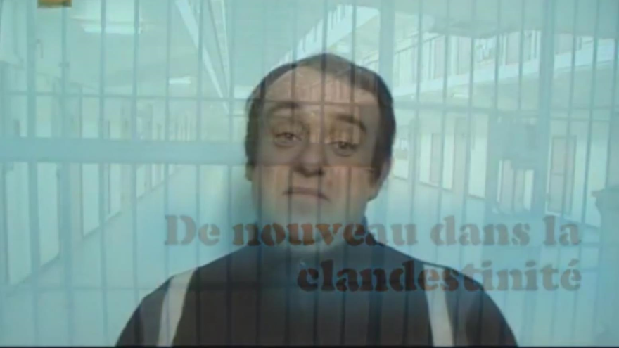 Imagen de un vídeo en que el estudioso revisionista francés del Holocausto Vincent Reynouard anuncia que pasa a la clandestinidad para huir de la persecución política. 25 de abril de 2015