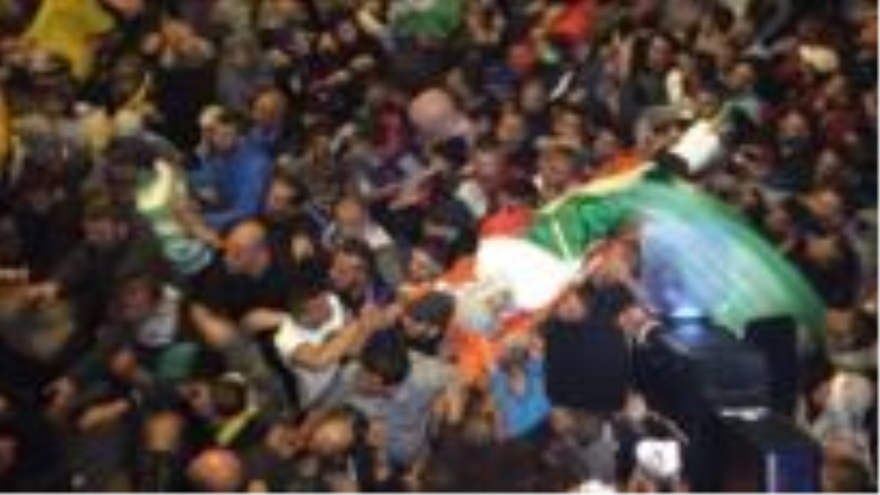 Funeral de un joven palestino llamado Mohamad Abu Qanam, tiroteado por los soldados israelíes en Al-Quds (Jerusalén). 27 de abril de 2015