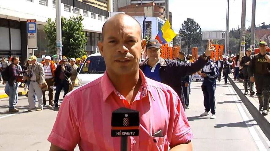 Maestros colombianos vuelven a tomar calles de Bogotá 