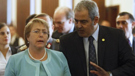 Bachelet anuncia reformas anticorrupciones y nueva Constitución