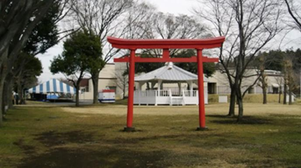 Hombres armados en Japón atacan una base militar de EEUU 
