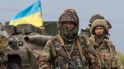 Mueren un soldado y un civil en este de Ucrania