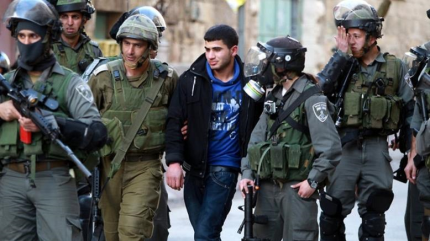 Fuerzas israelíes arrestan a 6 palestinos en Al-Quds