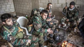 Francia suministró “armas ofensivas” a terroristas sirios en 2012