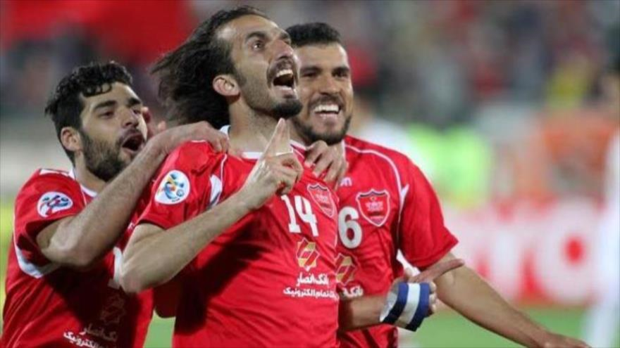 Los jugadores de Persépolis festejan su victoria ante Bunyodkor, 6 de mayo de 2015