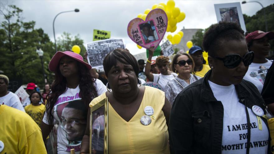 Las madres estadounidenses marchan en Washington contra brutalidad policial. 9 de mayo de 2015