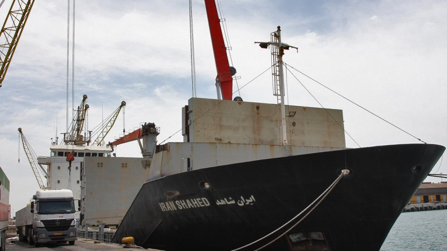 Buque iraní con ayuda humanitaria para el pueblo de Yemen
