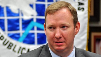 Detienen a exministro de Economía de Panamá por corrupción