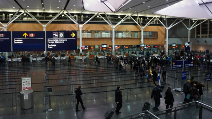 Canadá detiene a 10 jóvenes que intentaban unirse al EIIL