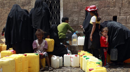 Oxfam: El agua potable no llega a 16 millones de yemeníes