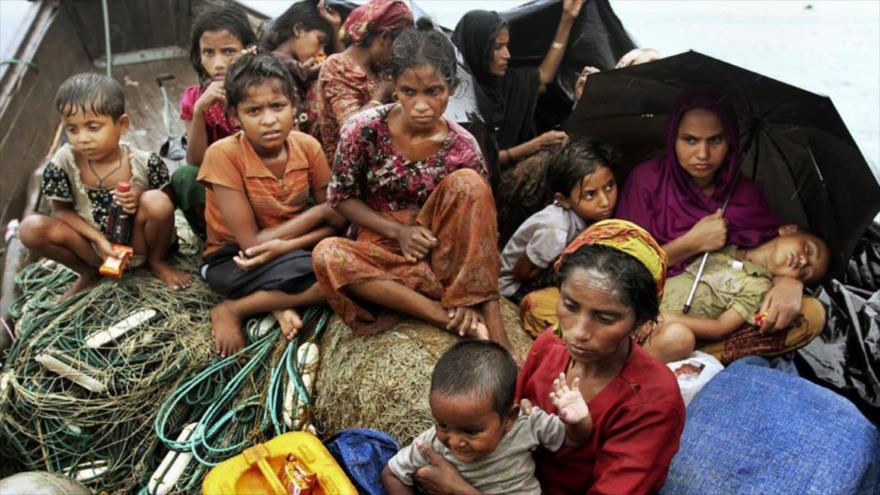 Un barco de inmigrantes rohingyas