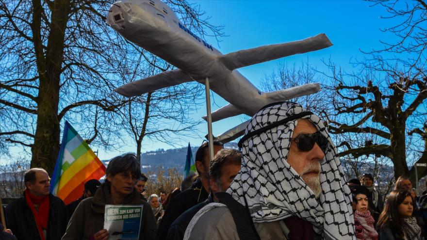 Activistas suizos piden anulación de acuerdo que permite la compra de drones israelíes.