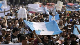 Grupos civiles guatemaltecos piden investigar a Molina