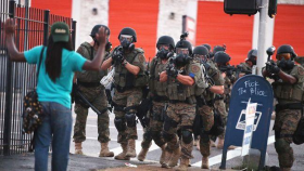 Informe: Policía de EEUU mata más a negros e hispanos que a blancos