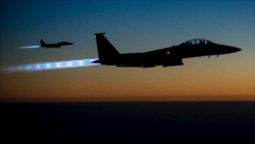 Coalición liderada por EEUU ataca a Daesh en apoyo a Al-Qaeda