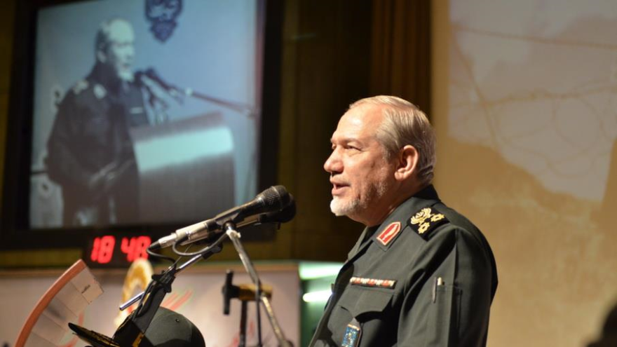 El alto funcionario castrense iraní, el general de división Yahya Rahim Safavi, interviene en un acto en la Universidad de Ciencias Médicas de Teherán (Irán), 9 de junio de 2015