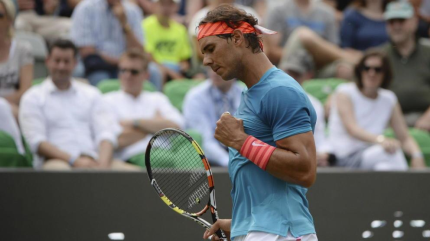 Nadal llega a semifinales de Stuttgart tras vencer a Bernard Tomic