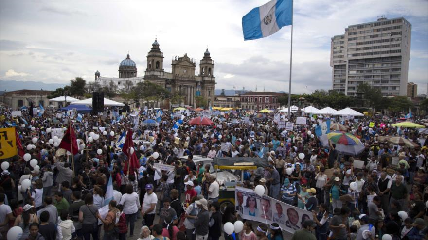 Protesta contra la corrupción gubernamental en Ciudad de Guatemala,13 de Junio 2015.