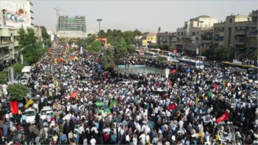 Funeral multitudinario por 270 martires de la defensa sagrada, Teherán, capital de Irán. 16 de junio de 2015