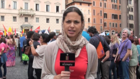 Docentes italianos continúan protestas contra reforma educativa 