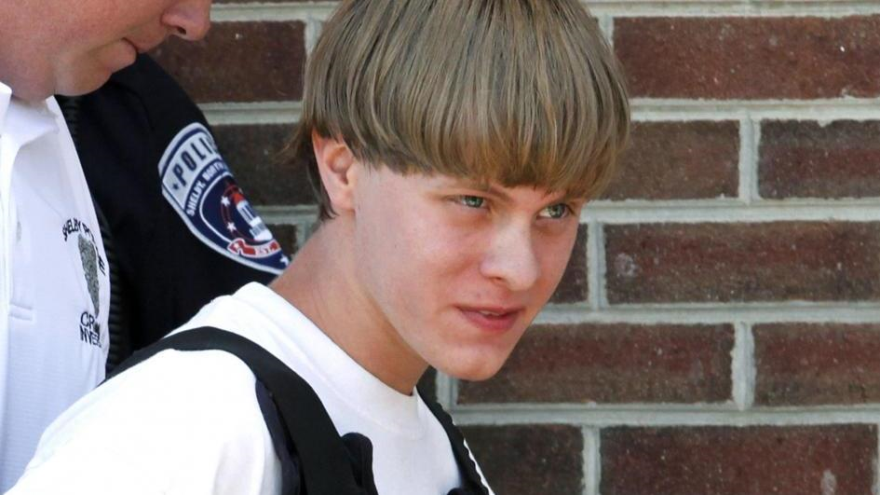 Policía de EE.UU. arresta a Dylann Roof, el joven blanco sospechoso de la matanza en la iglesia de Charleston.