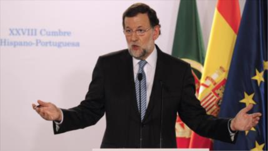 El presidente del Gobierno español, Mariano Rajoy, durante una rueda de prensa en la XXVIII cumbre hispano-portuguesa en Baiona (Pontevedra). 22 de junio de 2015