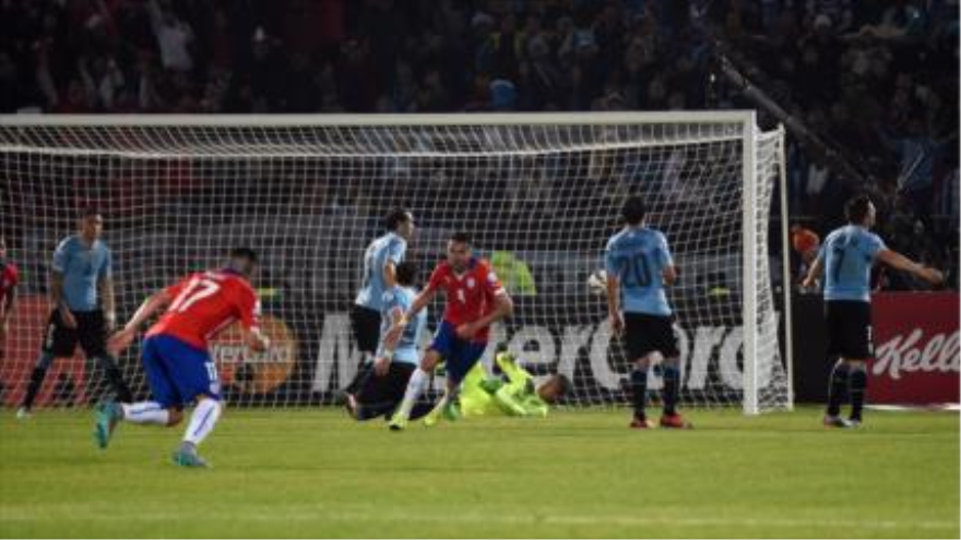 El anfitrión Chile, primer semifinalista de la Copa América 2015