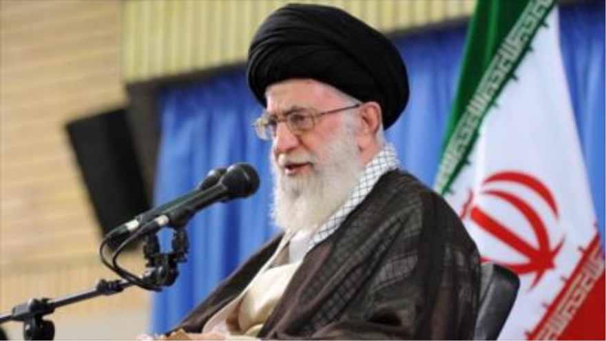 El Líder de la Revolución Islámica de Irán, el ayatolá Seyed Ali Jamenei, durante un discurso pronunciado el 27 de junio de 2015 ante los familiares de los mártires de julio de 1981