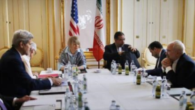 Continúan los diálogos nucleares entre Zarif y Kerry en Viena
