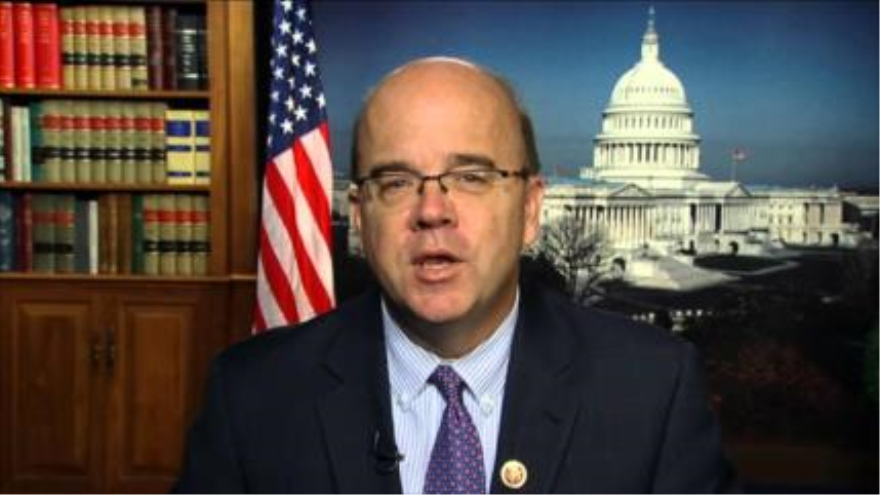 El congresista estadounidense y presidente de la Comisión de Derechos Humanos Tom Lantos, Jim McGovern