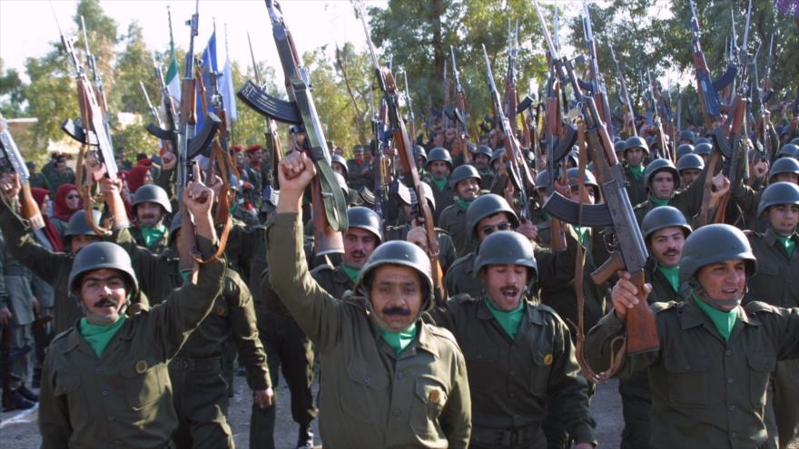 Miembros de la organización terrorista Muyahidín Jalq (MKO, en inglés).