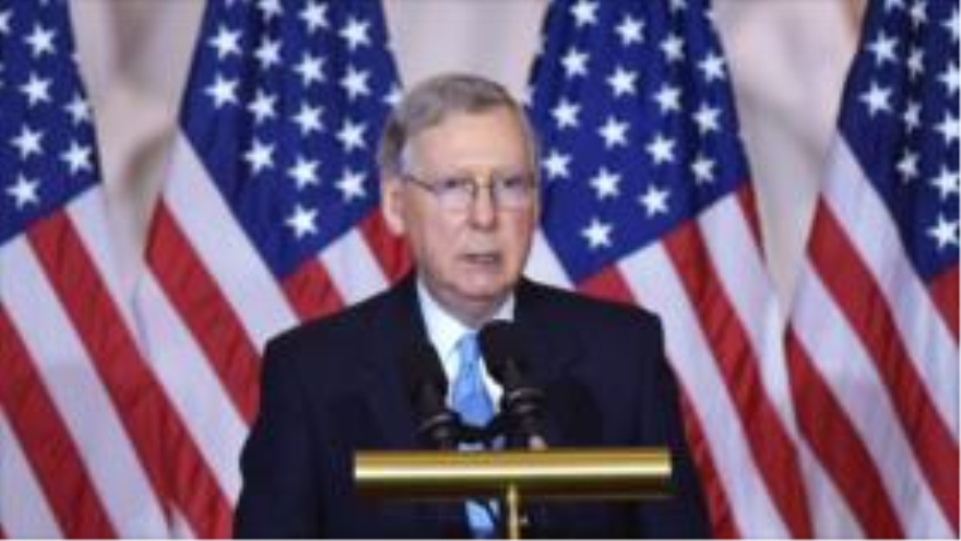 Mitch McConnell, senador republicano y líder de la mayoría de su partido en el Senado de Estados Unidos, 8 de julio de 2015.