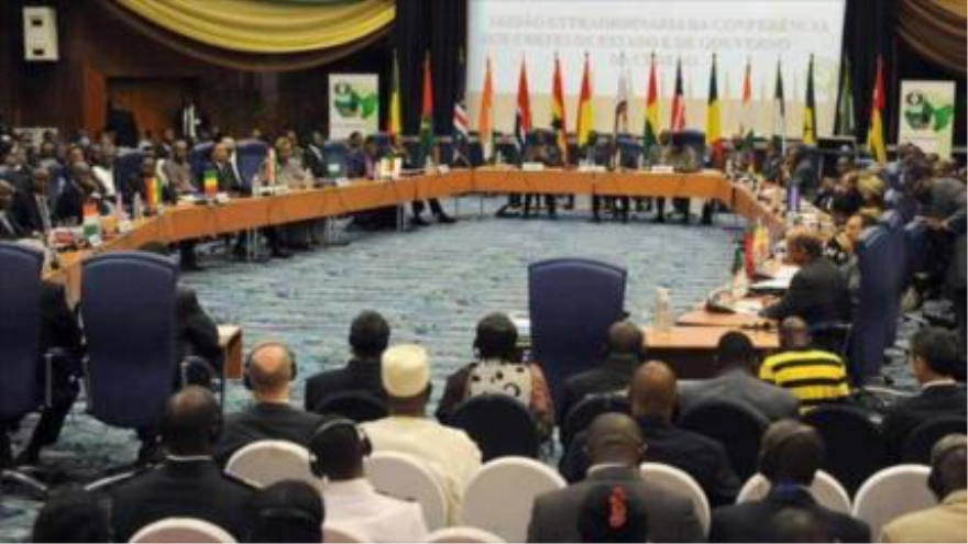 Reunión de la Comunidad Económica de Estados de África Occidental (CEDEAO).