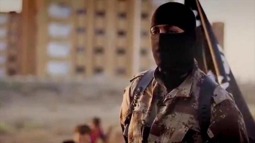 Un integrante del grupo terrorista EIIL (Daesh, en árabe) en Siria.