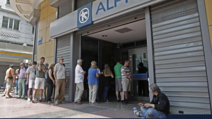 Grecia pierde € 3000 millones por el cierre de los bancos