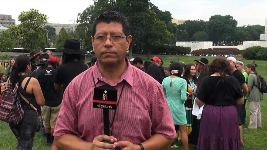 Indígenas estadounidenses protestan en defensa de su territorio
