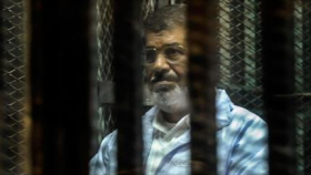 Mursi se declara en huelga de hambre en la cárcel
