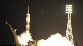 Nave espacial Soyuz se dirige a EEI con 3 astronautas a bordo