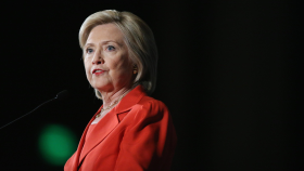 Piden a Justicia de EEUU investigar a Clinton por escándalo de correos