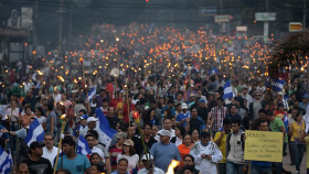 Miles de indígenas demandan la renuncia del presidente hondureño 