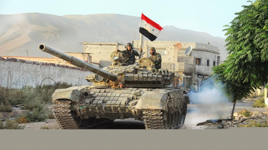 Un tanque del Ejército sirio desplegado en el suroeste del país árabe